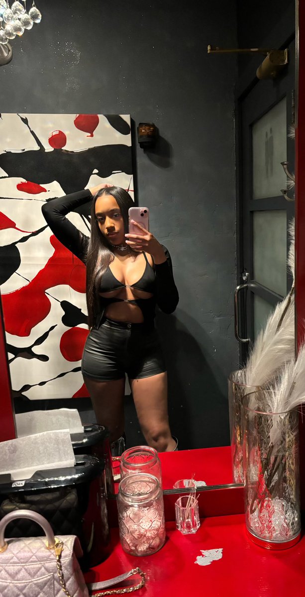 Measured tweet media