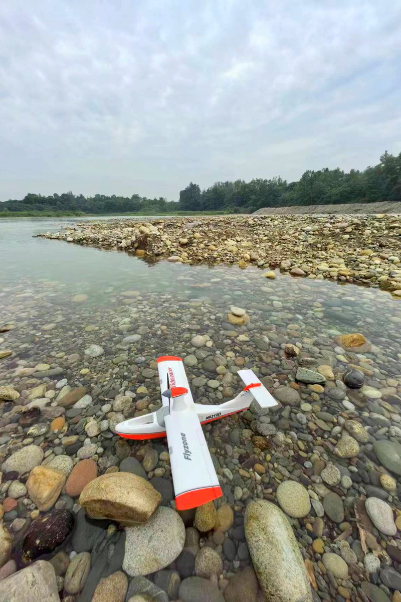 F0urrivers's tweet photo. #RCmodelplane #waterplane #RCplane
For kids’ training. https://t.co/VyTkRNnVSH