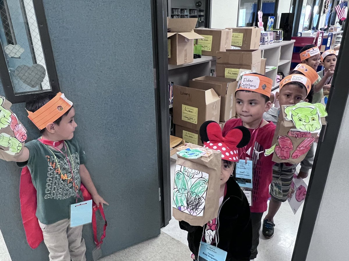 MayraAGarcia2's tweet photo. Summer Camp Hinojosa &amp; Keeble students enjoyed visiting the library with librarian, @thelit_booklady. They read a dinosaur book and then created a dinosaur puppet! 🦖 @brainardjill @Hinojosa_AISD @Keeble_AISD #PowerofPrimarySLE https://t.co/cMqPn88IFq