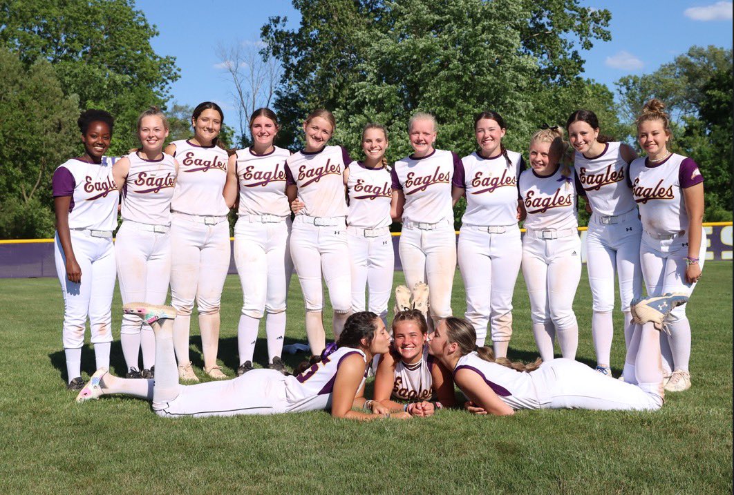 sophieparyaski's tweet photo. I am beyond grateful that God has led me to this school and this group of girls. This season has been nothing short of a blessing. God is so good!
-Conference Champs (undefeated)
- District Champs
- Regional Champs (first time in school history)
-State Quarter Finalists https://t.co/uC60YasV4x