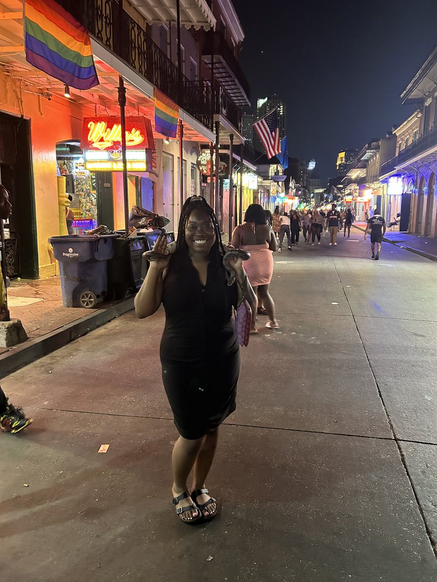 CallMeRaaaeeeee's tweet image. NOLA was fun ✨🌚