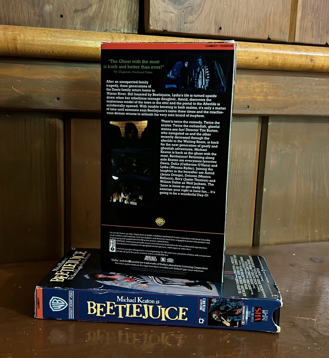 FlashbackVideo_'s tweet photo. Just like Betelgeuse, I’m making my comeback!

Who else is excited for #BeetlejuiceBeetlejuice?!

I can’t wait! 🪲🧃 https://t.co/rEFKIMchVP