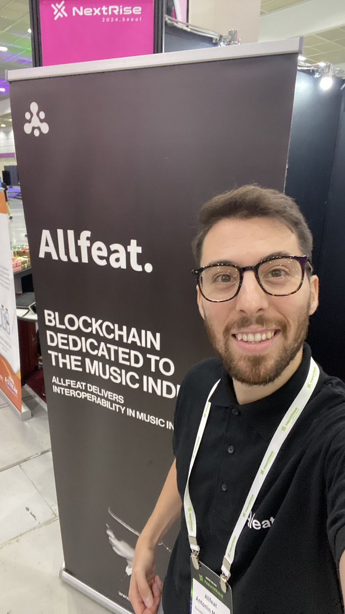 0xAntonin's tweet photo. Live from #NextRise. Asian largest startup fair @Allfeat_Fndn https://t.co/vCAcVLDT6O