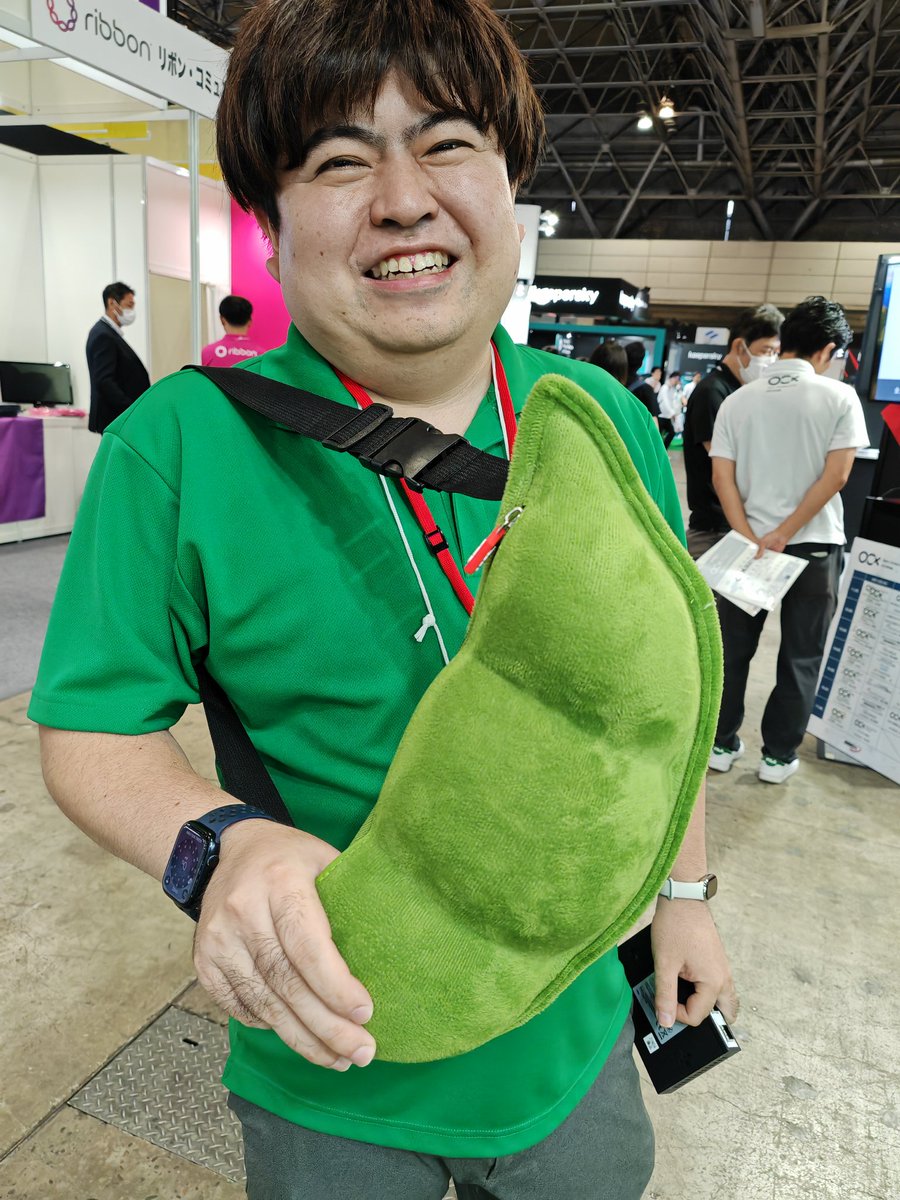 tks's tweet photo. #Interrop 6ホール @shao1555 さん Zunda株式会社を訪問!
ファームをハックできるルーターやスイッチが中華で色々出てるようで、それスイッチサイエンスでも売れたら面白そう! https://t.co/M5F7UQXd41