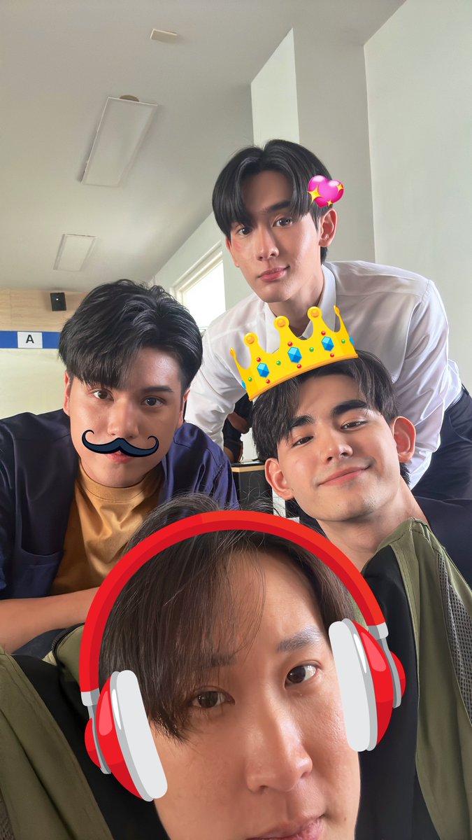 aloneww's tweet photo. ลุยไปยาวๆ #Perfect10Liners Q2 จ้า https://t.co/gU78LA2yTr