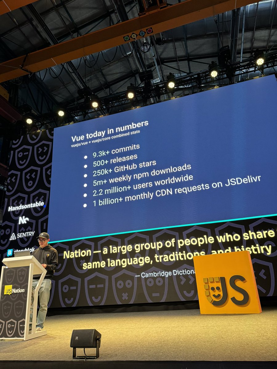 eagancheva's tweet image. #JSNation opening with an amazing talk 🤩 So good to see you again @youyuxi 2.2 million users of @vuejs 🤯💚