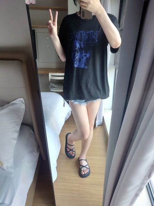 #伪娘 https://t.co/HSB1gktg9l<a href="/tag/%E4%BC%AA%E5%A8%98"class="tags">#伪娘</a>