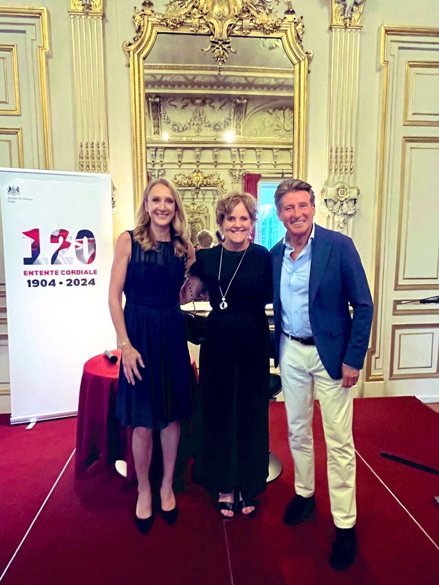 MennaRawlings's tweet photo. À moins de 45 jours des JOP, nous sommes en mode sport ! Ravie d'accueillir @sebcoe et @paulajradcliffe à la résidence hier soir pour parler de leurs histoires inspirantes et de l'héritage de Londres 2012. Tellement hâte de revivre cette magie à Paris 2024 ! #EntenteCordiale120 🇬🇧🇫🇷
