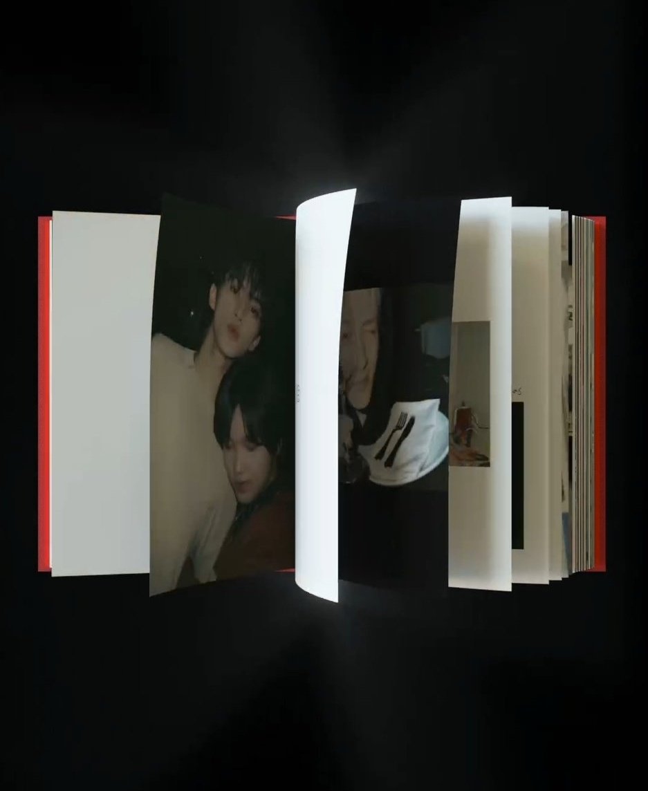 elle tweet media