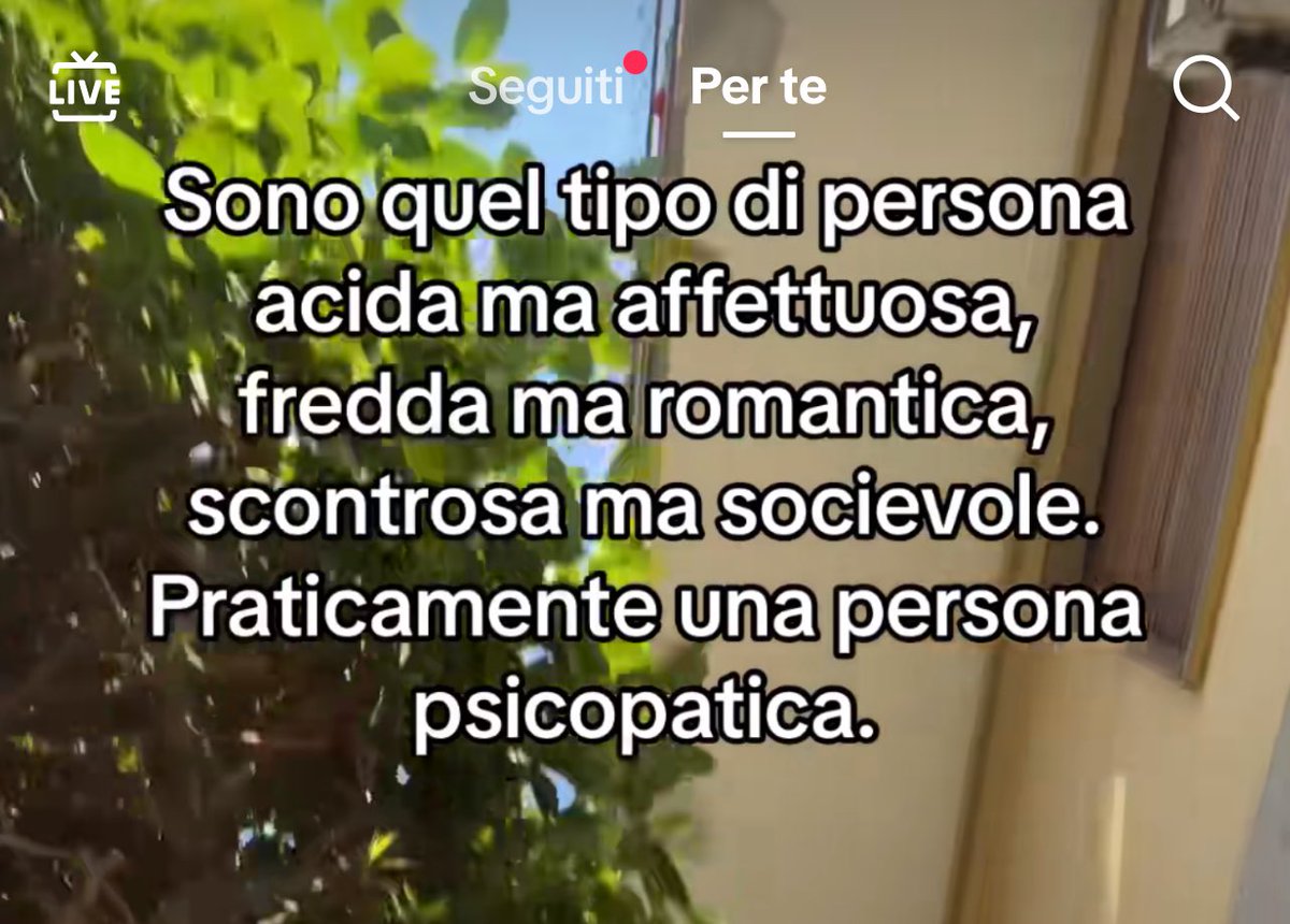 2GHOVSTS's tweet image. Non poteva descrivermi meglio di così