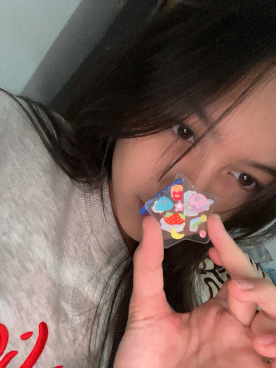Nachia_JKT48's tweet photo. thankk u live idn nyaa🫡🫰 https://t.co/mSBXPvPJvq