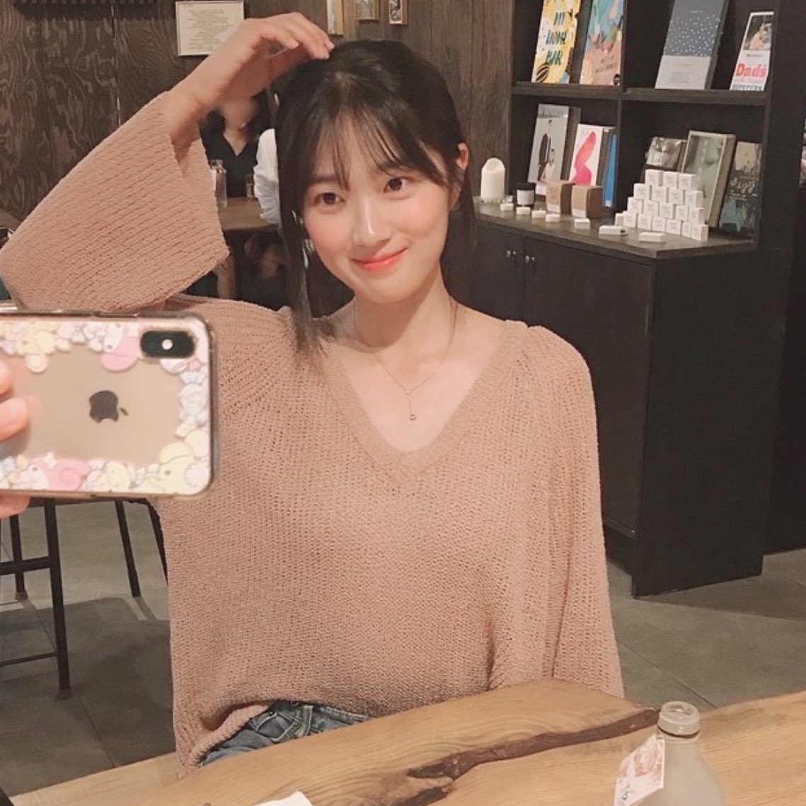 멜윤 tweet media