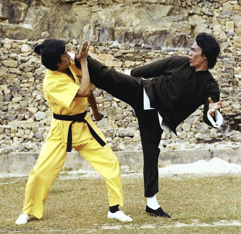 brucelee's tweet photo. On the set of Enter The Dragon. https://t.co/7uNHp3tVPG