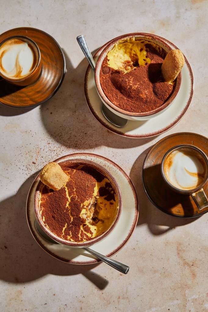 Tiramisu by <a href="/pastaremoli/">Remoli</a>
Food stylist <a href="/AliceOstan/">Alice Ostan</a>⁠
📸 @TimAktinsPhoto