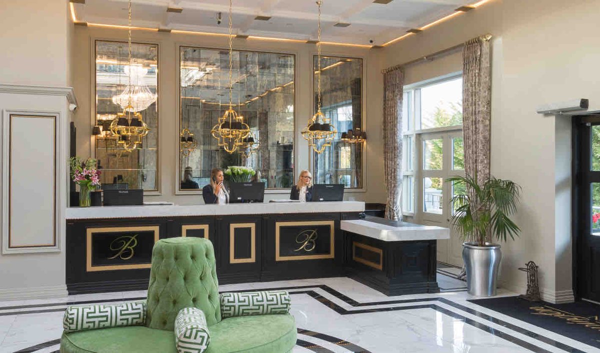bonningtondub's tweet image. This Summer, savour delicious dishes from our new Croft Menu, enjoy iced handcrafted cocktails and dips in our luxurious 18-meter indoor heated pool….

More visit ~ ow.ly/nThg50SeQ94

#CulinaryDelight #HandcraftedCocktails #LuxuryPool #dublincity #dublinireland