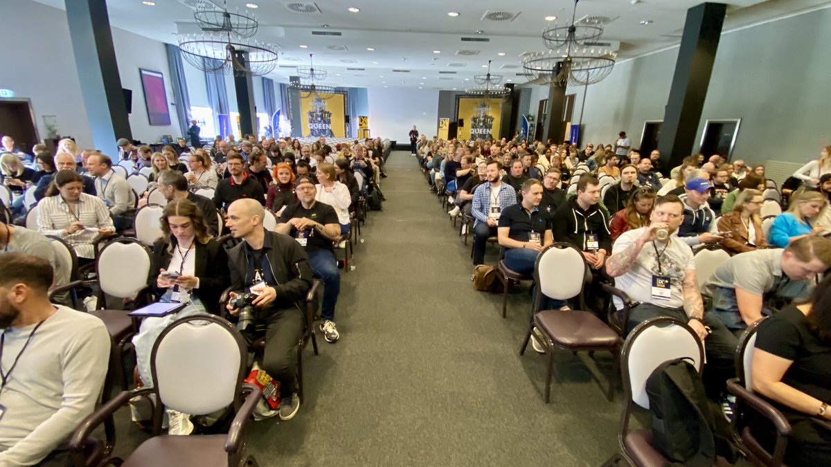 jweiland∙net (@jweilandnet) on Twitter photo Jetzt geht es los bei der #CAMPIXX -Full House Jetzt geht es los bei der #CAMPIXX -Full House