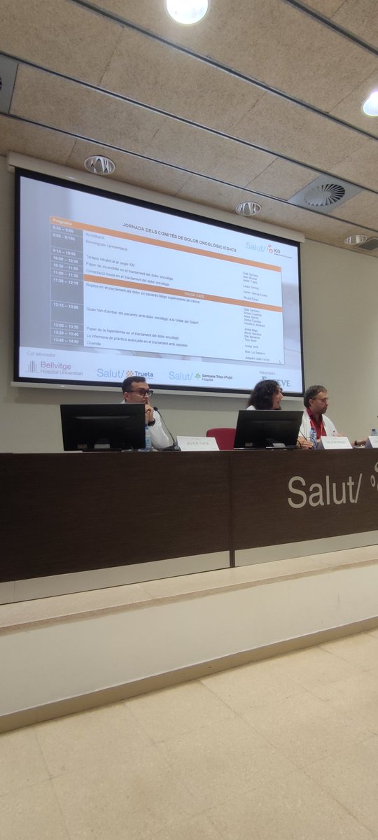 drjjulia's tweet photo. Comença la 1a Jornada dels Comitès de dolor oncològic @ICO_oncologia @icscat amb la col·laboració de @hbellvitge @htrueta @hgermanstrias i participació de professionals de @vallhebron

Jornada per compartir coneixement i experiències https://t.co/tkyeJuDc8d