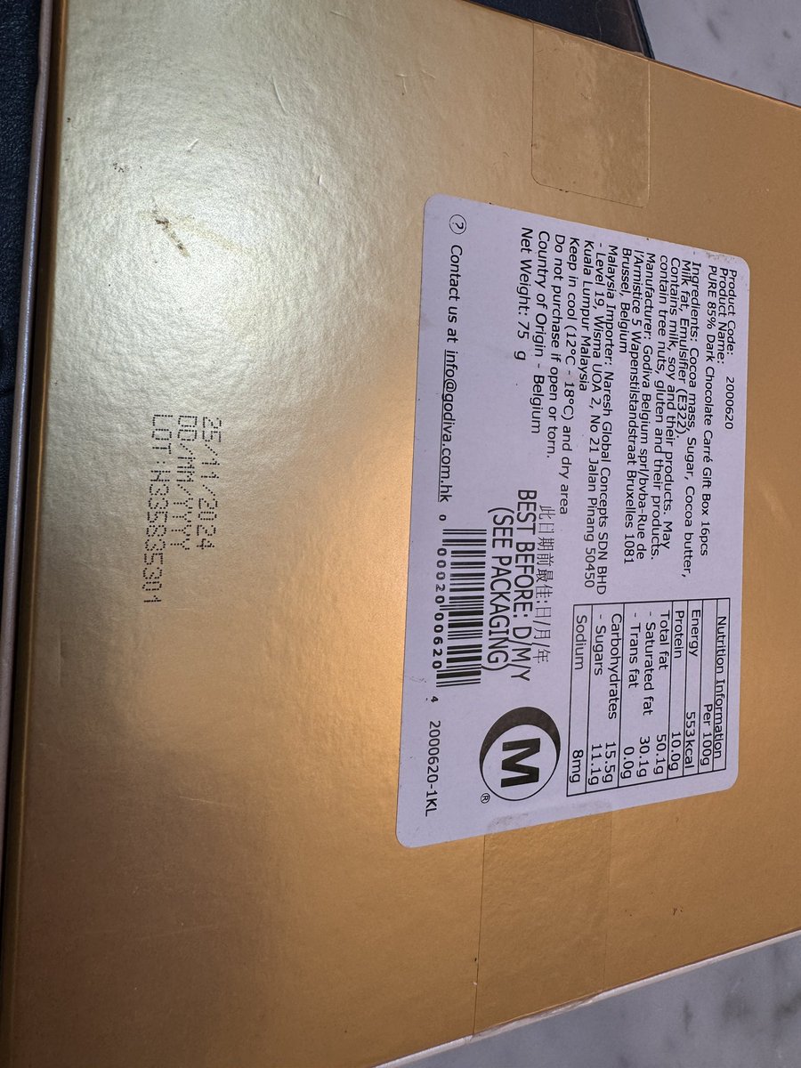 Suetsen's tweet photo. @GODIVA I have chocolate which have molds even before the expiry date. Tried to go to your counter at Garden Mall, Malaysia and sent my request to your CS but repli d with case closed. Did not expect Godiva giving this kind of quality product and CS https://t.co/DrJEtcmldP