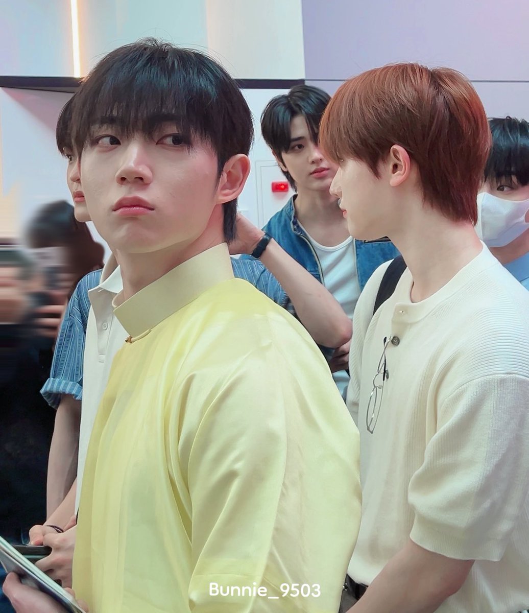 Bunnie_9503's tweet photo. [240613 출국]
Em bé của toiiiii🥹
#HYEONGSEOP #형섭 
#TEMPEST #TPST #템페스트 https://t.co/ZTDuwK5aK7