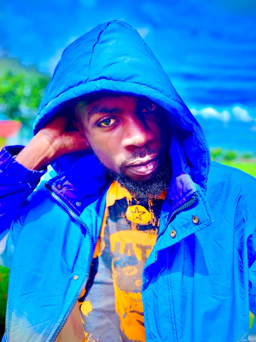 Nkamjbeous's tweet photo. Yo Ready Know The Action!!!
We live on yo number one 101.5 K Town Radio Kabale
💯💯
10am-2pm
Stream live https://t.co/Rjl4H6biDH

#keepcalm https://t.co/XbhGynWyvn