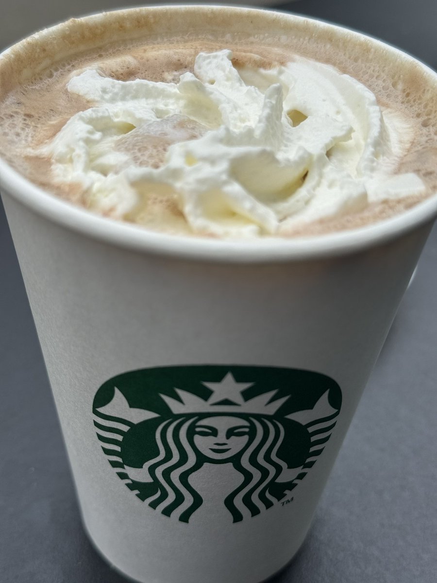 ArekZado's tweet photo. @KFC_UKI @kfc @StarbucksUK @Starbucks #KFC #Starbucks #Applepie https://t.co/zB1ZQ2s7zn