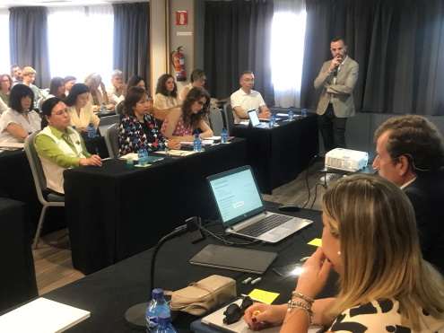 mufaceoficial's tweet photo. JORNADAS DIRECCIONES PROVINCIALES MUFACE

📅Sesión semestral de trabajo

📌#Valladolid

Estrechar 🎀compartir ℹ️  prestaciones , Concierto, transf digital, calidad 

#TerritorioMUFACE

🙏 @isafabre @pablosaavedrain 

https://t.co/s07l8yNgat https://t.co/IpNEMmX1Cs
