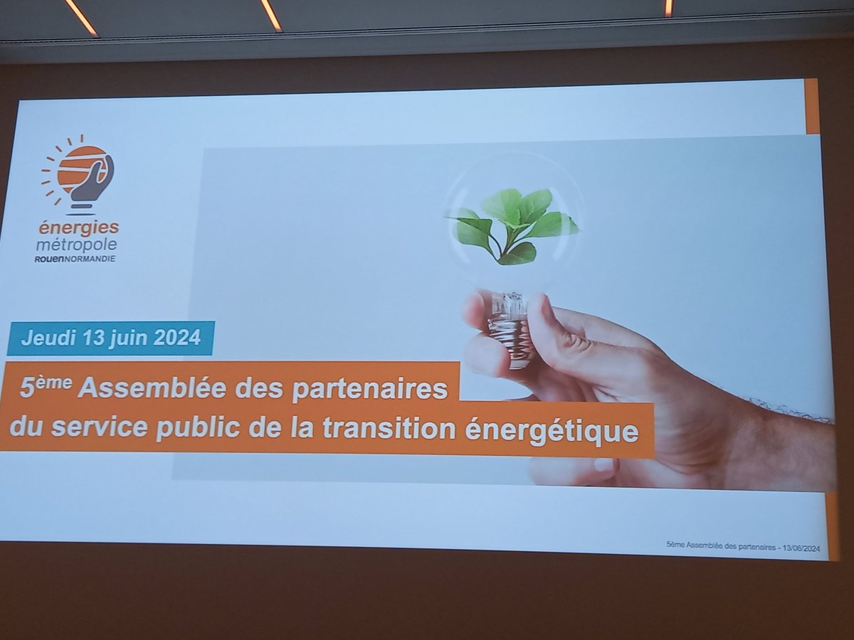 La #capeb de Seine-Maritime participe au Pavillon des Transitions à  Rouen à la 5ème Assemblée des partenaires du service public de l'énergie #metropolerouennormandie. Découverye des actions menées et de l'accompagnement proposé aux professionnels de la transition  énergétique.