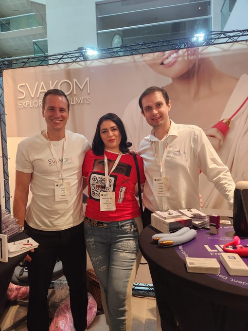 Hey everyone, First of all, the #Svakom brand in collaboration with #NeoCamx, #bucharestsummit  my feedback<a href="/tag/svakom"class="tags">#Svakom</a><a href="/tag/bucharestsummit"class="tags"><span>#bucharestsummit</span></a><a href="/tag/neocamx"class="tags"><span>#neocamx</span></a>