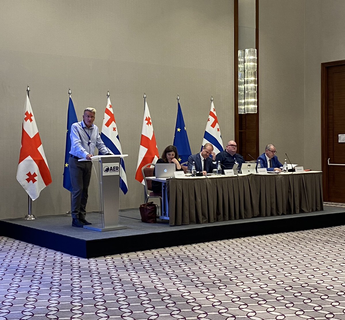 europeanregions's tweet photo. AER currently has 3 Working Groups: 
⁃Mental Health (Daniel Schützer)
⁃Green Hydrogen (Albert Castellanos)
⁃Bioeconomy (Natasa Ritonija)
More about their activities can be found on the AER website.

#BSS24 #MentalHealth #GreenHydrogen #Bioeconomy #AER https://t.co/IVVJ8rgCPV