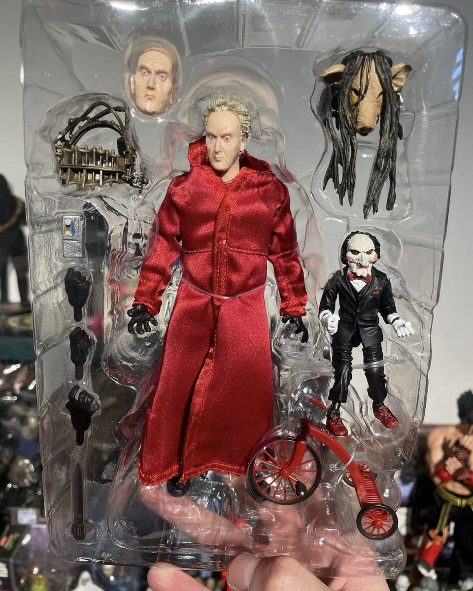 mincher_lee's tweet photo. Wow！This black version of JIGSAW. Is it official？@NECA_TOYS #SAW https://t.co/xUa33WdyTs