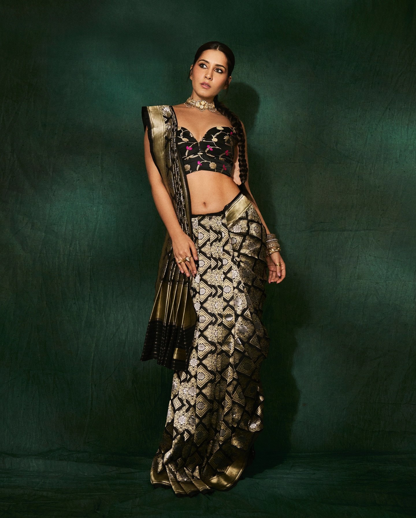 GP79R7gbYAA2IqR?format=jpg&name=large