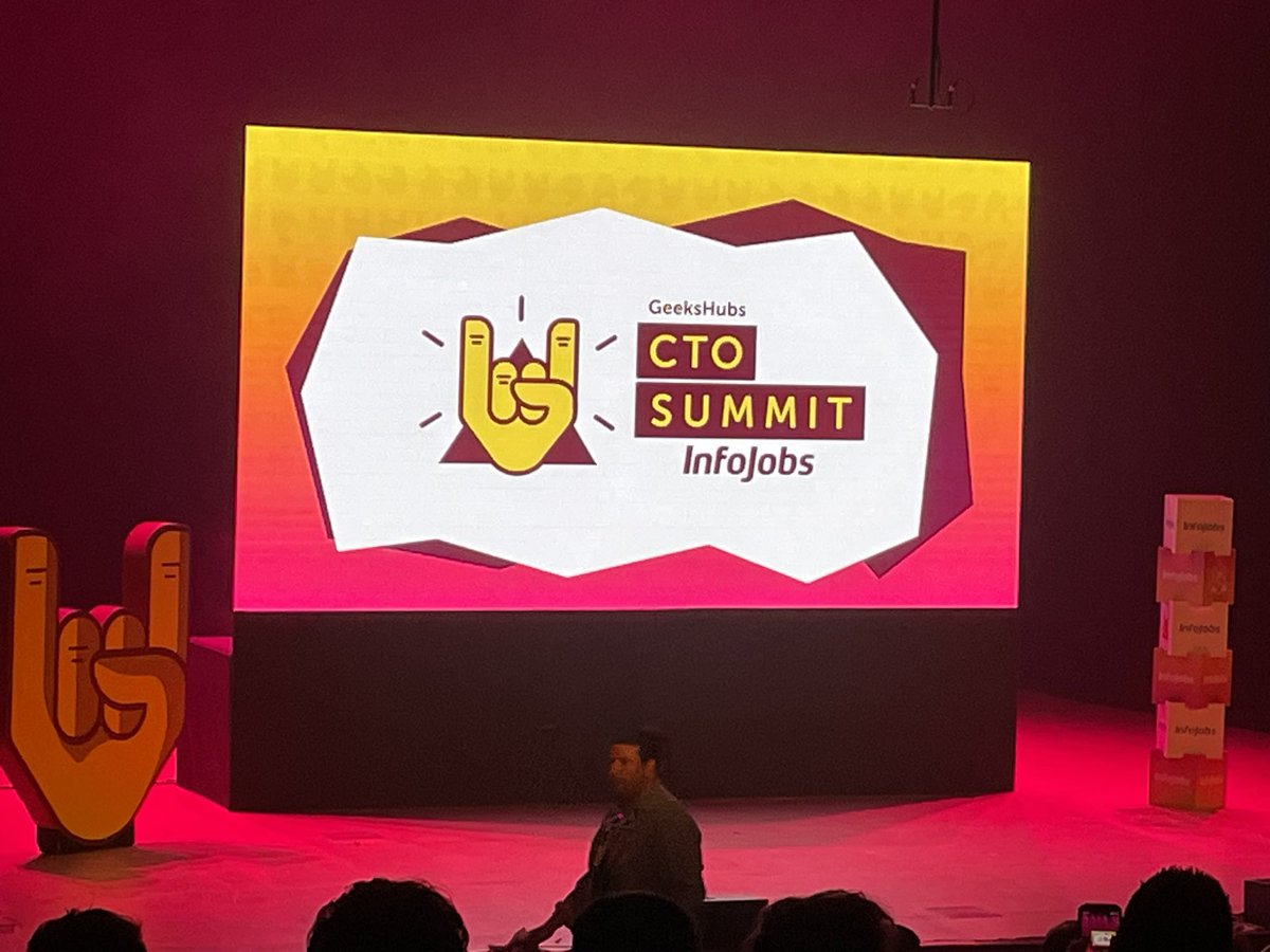 pdolega's tweet photo. CTO Summit is about to start. I have the opening presentations - which, due to unexpected turn of events, I’d need to improvise a little bit.
Hopefully gonna be fun not only for me 🤣 https://t.co/x4B4DhUykP