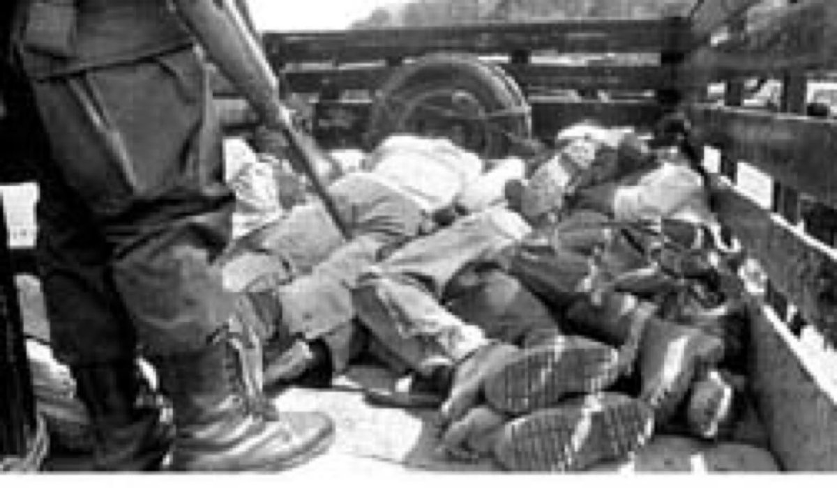 epigmenioibarra's tweet photo. El Bosque
1998
Con la excusa de "pacificar", más de mil militares y policías lanzaron un ataque sobre varias comunidades de este municipio chiapaneco, con un saldo de 8 muertos y 53 detenidos, casas saqueadas y propiedades destruidas.
#JuicioAExPresidentes https://t.co/Q5yMYgRzF6