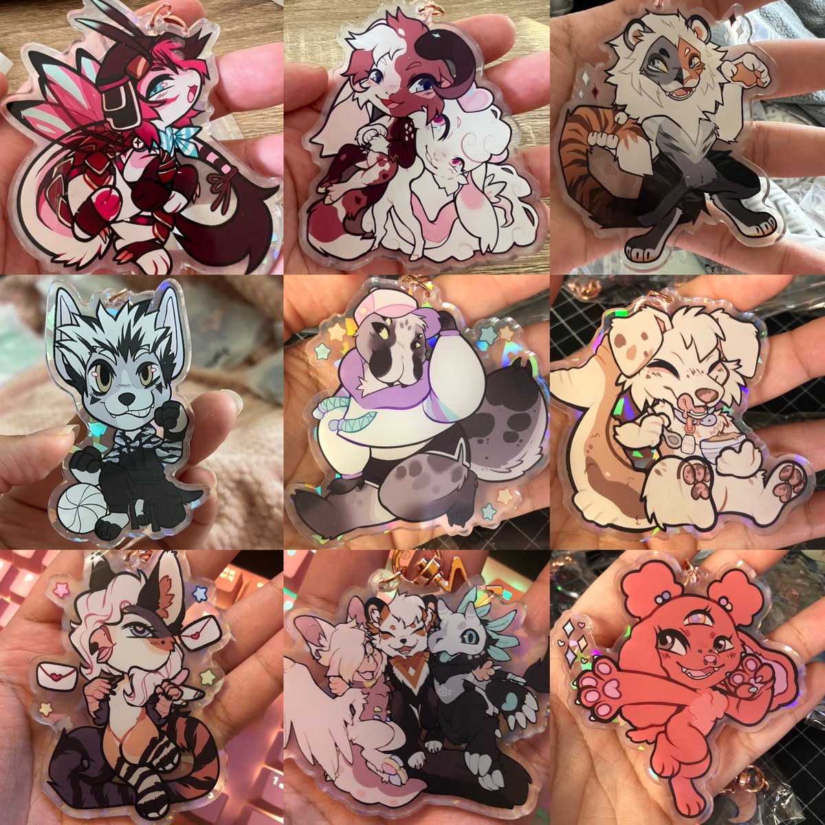 🍓Road to 1K!🍓
SO close to 1k on here, so let me reward you lovelies with a raffle! 
1 lucky winner will receive a custom acrylic charm! 

🌸Follow and rt this post! (no qrt) 
🌸Leave a sfw ref in the comments (optional) 

Ends 7/1 
Every 100 rt's will add an extra winner! GL!