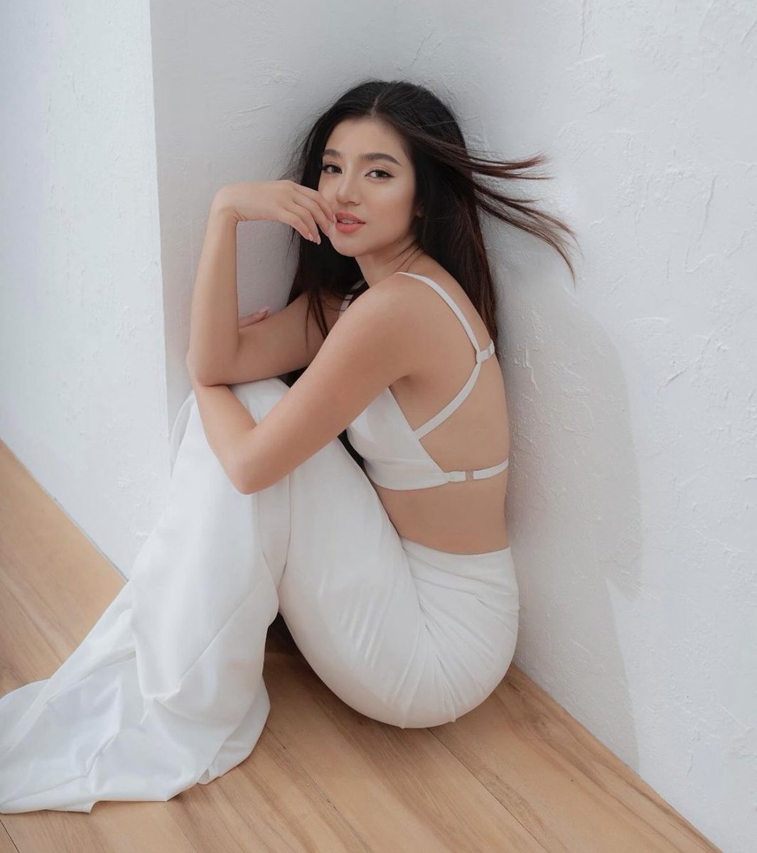 RestMuna's tweet photo. Gandang pag masdan! Mapapangiti ka talaga. Thank you DonBelle, Kahit papano, napapasaya nyo pa din ako. “I wish for you a love that grows ever stronger each day”… “2 Become 1….” Someday 🙏! Dito lang kami ❤️
#donbelle https://t.co/vdoT9oOwV4