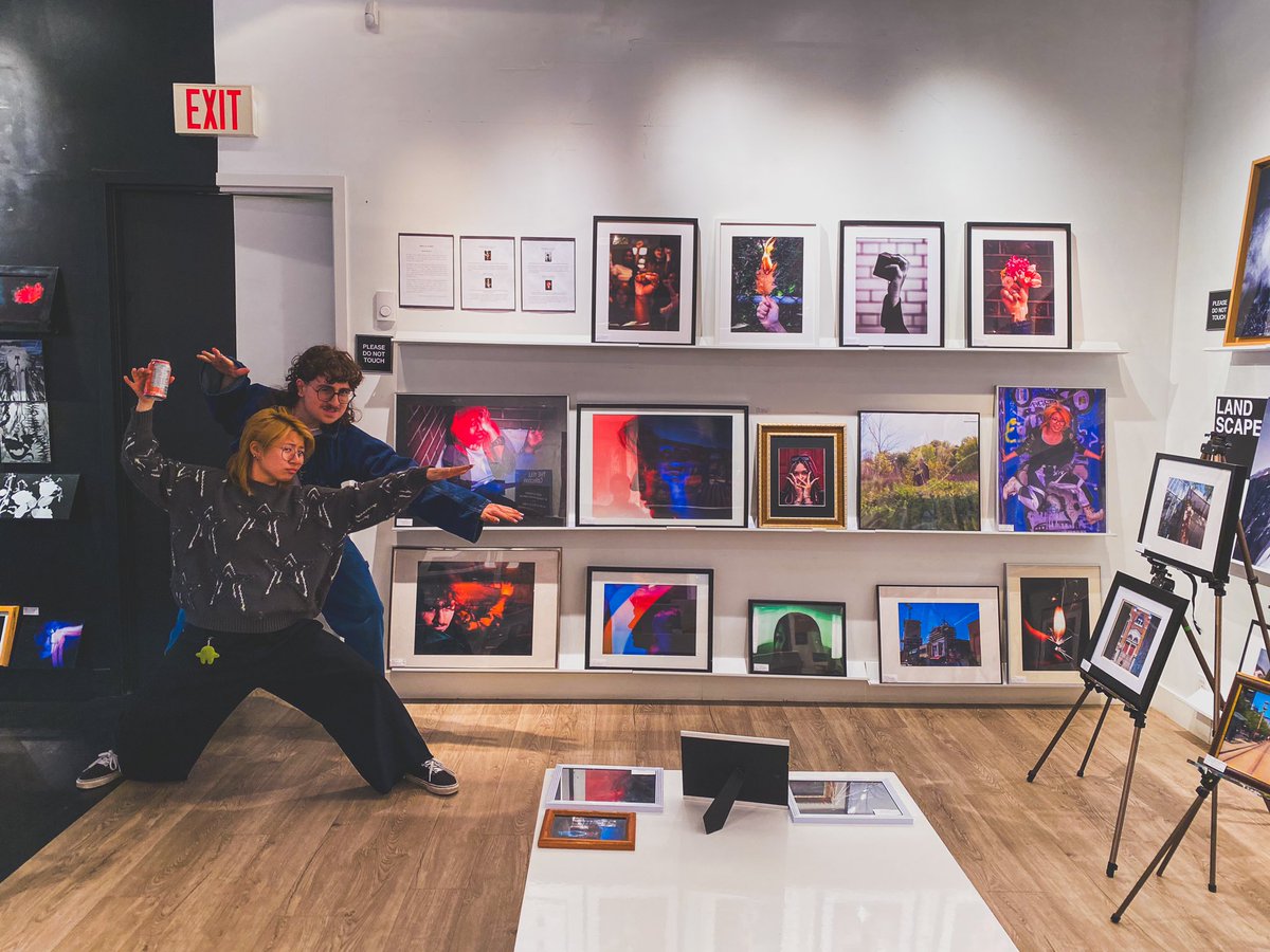 Ian Lawrence (@learnmrlawrence) on Twitter photo I am incredibly grateful for all my students, colleagues, family, and friends who came out last night to support the <a href="/donmillsci/">Don Mills CI</a> Grade 12 Photo Show at <a href="/YellowKorner/">YellowKorner</a> Toronto! I am even more grateful for and proud of my students who participated in the show! <a href="/tdsb/">Toronto District School Board</a> <a href="/TDSB_Arts/">TDSB ARTS Dance Drama Music Media Arts Visual Arts</a> I am incredibly grateful for all my students, colleagues, family, and friends who came out last night to support the <a href="/donmillsci/">Don Mills CI</a> Grade 12 Photo Show at <a href="/YellowKorner/">YellowKorner</a> Toronto! I am even more grateful for and proud of my students who participated in the show! <a href="/tdsb/">Toronto District School Board</a> <a href="/TDSB_Arts/">TDSB ARTS Dance Drama Music Media Arts Visual Arts</a>