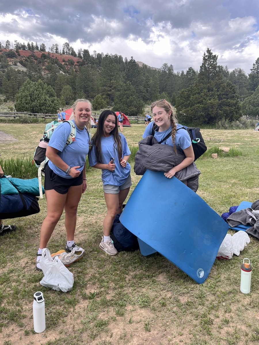 SFSFieldStudy's tweet photo. We have arrived at base camp in Utah and are setting up our tents! This place is absolutely beautiful!🤩⛺️🌲 

🚐 #summerfieldstudies2024 ☀️ https://t.co/UBn9rafFNj