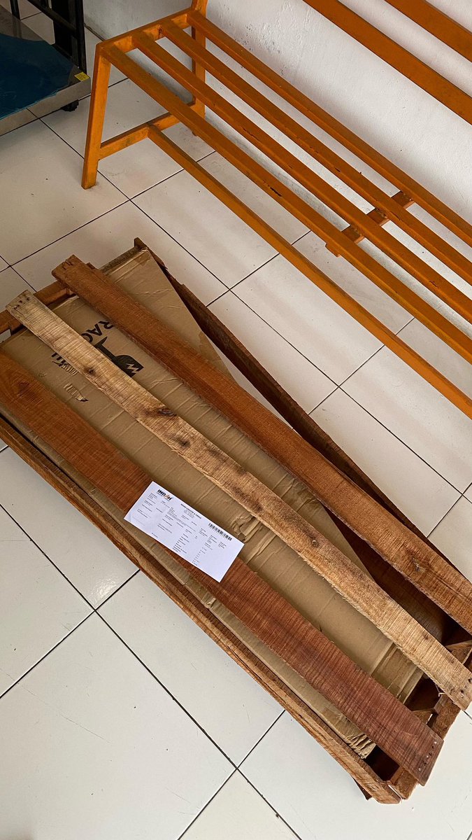 arieindradj's tweet photo. gapapa deh ga nonton SO7 juli nanti, yg terpenting udah minta maaf dan di acc mamanya anak anak ada gitar baru sedang otw 🤣🤣🤣 https://t.co/38XXoETt6f