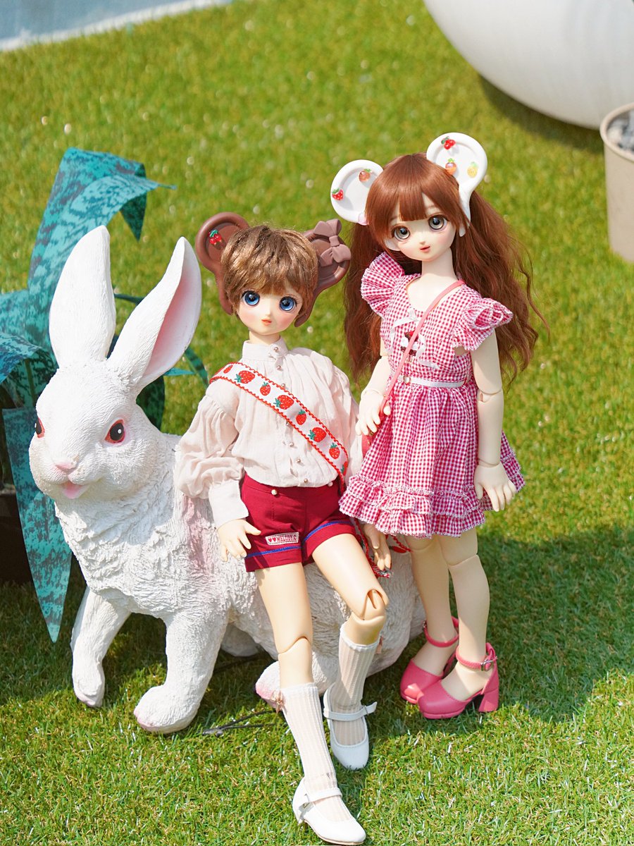 토끼 한마리 🐰
곰 두마리 🐻🐻