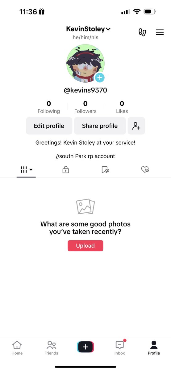 Kevin_Stoleyy's tweet photo. To any people who have TikTok, I got one now!! Ehh though it's not really to hype about if you ask me but it's still cool!! https://t.co/s9smpjV8cl