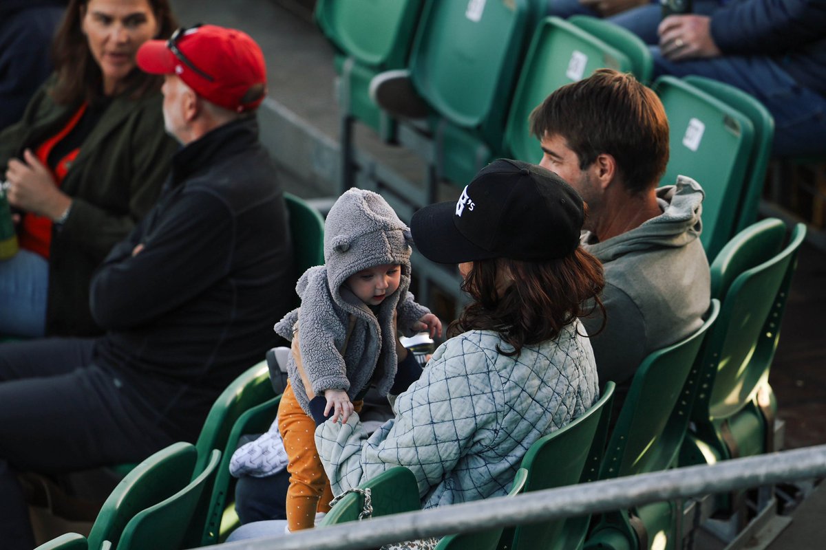 OaklandBallers's tweet photo. We 🫶🏼 our fans! Join us this week for good baseball and good vibes! 
🎟️ https://t.co/NjnTirNSNe https://t.co/XbRU5zd23z