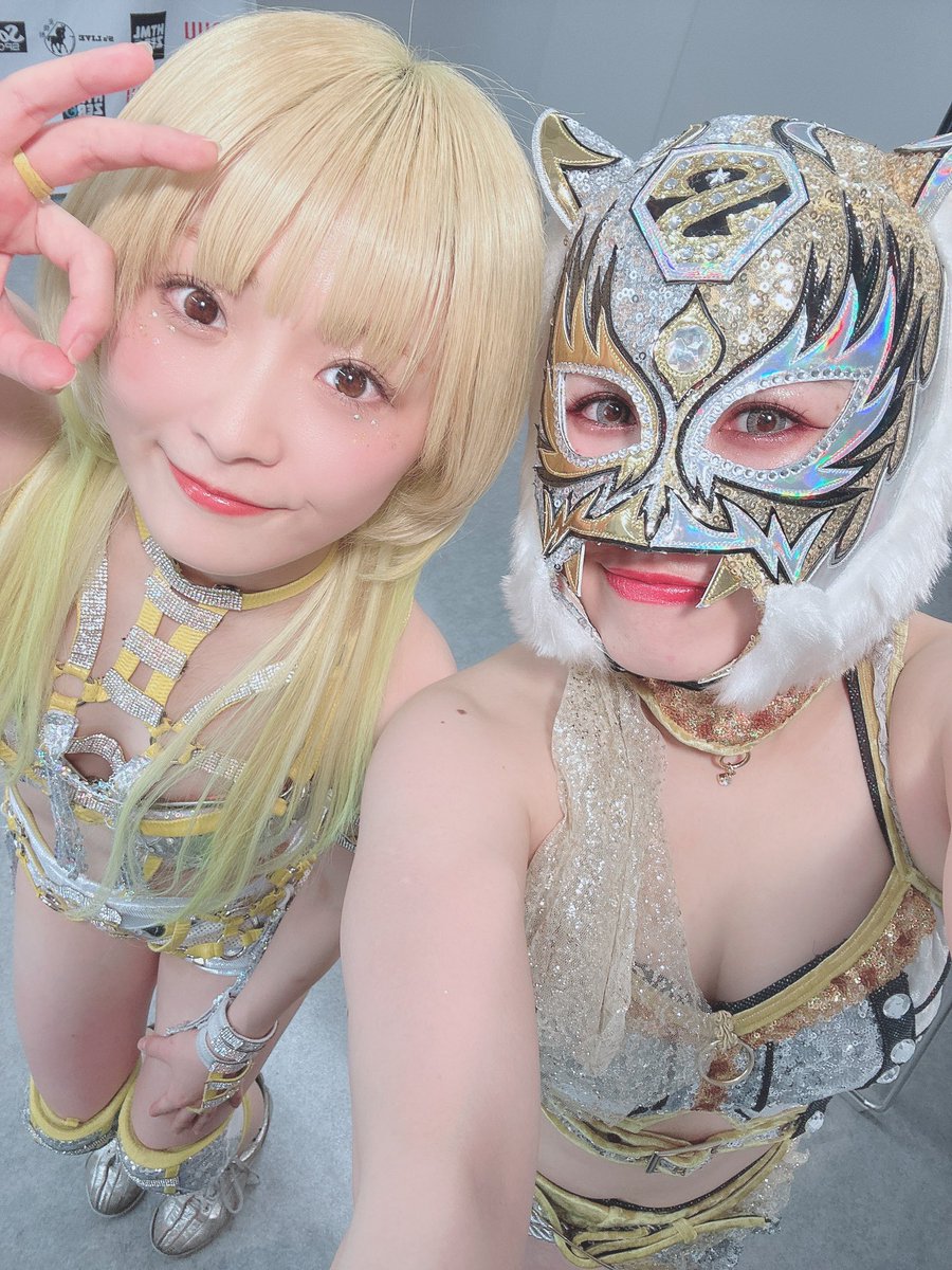 Lo bueno que poi es buena y no le hicimos daño a nuestra hermana