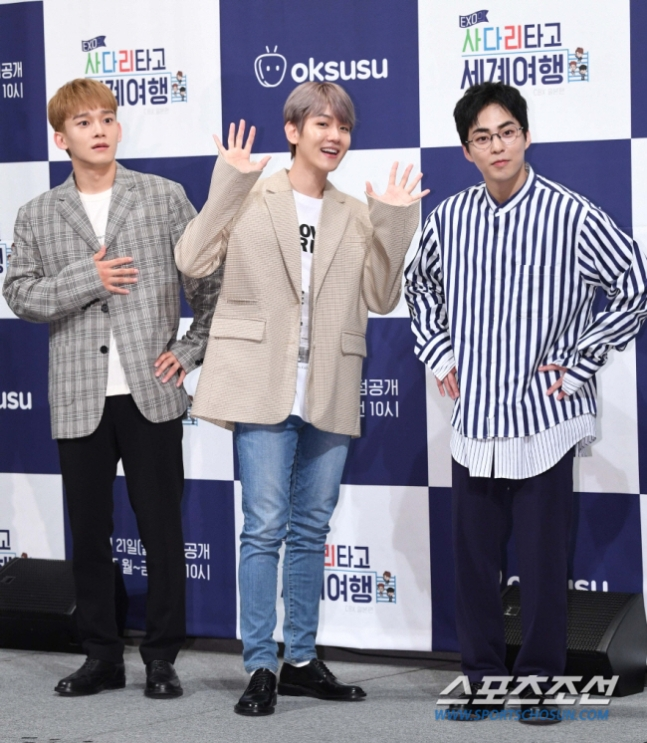 tang__kira's tweet photo. SM konfirmasi mereka telah menuntut Chen, Baekhyun, dan Xiumin ke pengadilan karena tidak memenuhi isi kontrak. Menuntut EXO-CBX untuk memenuhi kontrak yang sudah disetujui.

https://t.co/fUhF49ibQo https://t.co/GfeZJKPpZk
