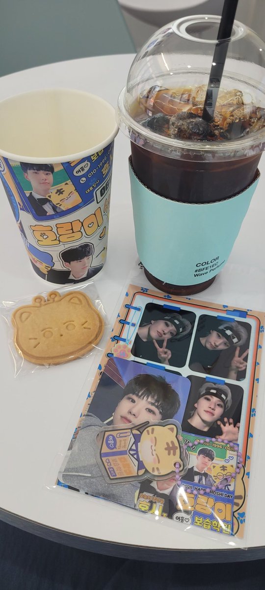 Blablablau123's tweet photo. A lovely bday Cafe
Hoshi is such a cutie. 

Location: Seoul, Café Raerae

#hoshi #hoshibday #생일카페 #호랑이_선생님_보습학원_어흥 https://t.co/evWeMej53M