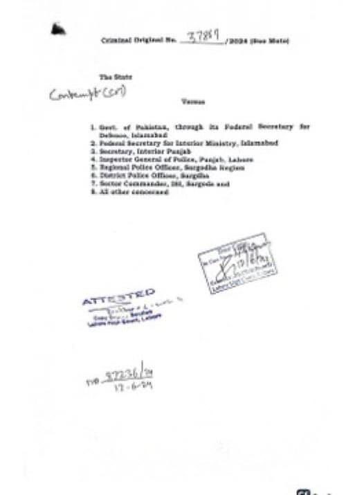 PTIofficial's tweet image. اسلام آباد ہائیکورٹ اور پشاور ہائیکورٹ کے ججز کے خوفناک انکشفات کے بعد اب سرگودھا انسداد دہشت گردی کی خصوصی عدالت کے جج محمد عباس کا خفیہ ایجنسیوں بالخصوص ISI کی جانب سے جج صاحب اور انکے اہل خانہ پر دباؤ اور ہراساں کرنے کا انکشاف!

لاہور ہائیکورٹ کا سیکٹر کمانڈر ISI سرگودھا کو…