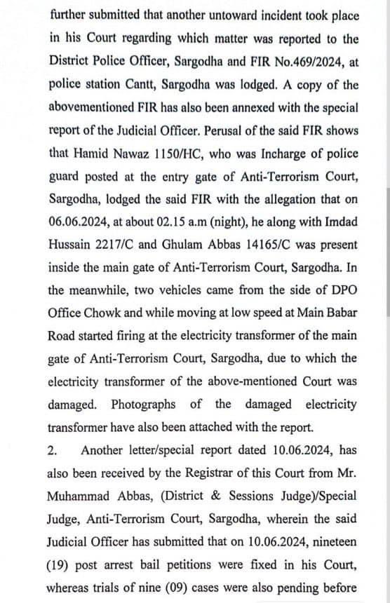 PTIofficial's tweet image. اسلام آباد ہائیکورٹ اور پشاور ہائیکورٹ کے ججز کے خوفناک انکشفات کے بعد اب سرگودھا انسداد دہشت گردی کی خصوصی عدالت کے جج محمد عباس کا خفیہ ایجنسیوں بالخصوص ISI کی جانب سے جج صاحب اور انکے اہل خانہ پر دباؤ اور ہراساں کرنے کا انکشاف!

لاہور ہائیکورٹ کا سیکٹر کمانڈر ISI سرگودھا کو…