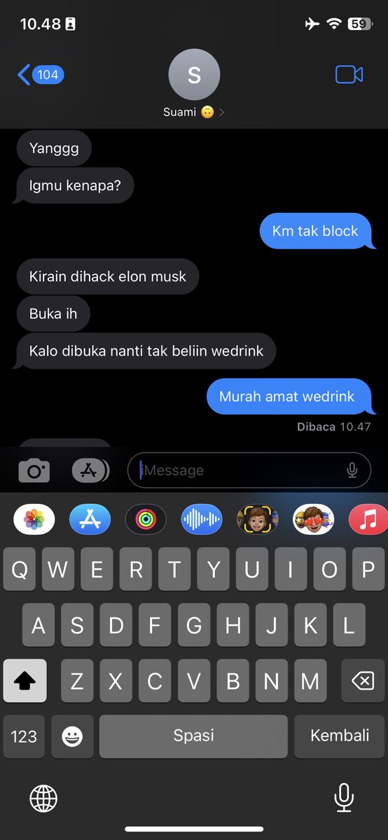 _mnyc's tweet photo. Twitter, IG, WhatsApp, iMessagenya ku block. Eh dichat di iMessage satunya. https://t.co/lpBHnMYAx6
