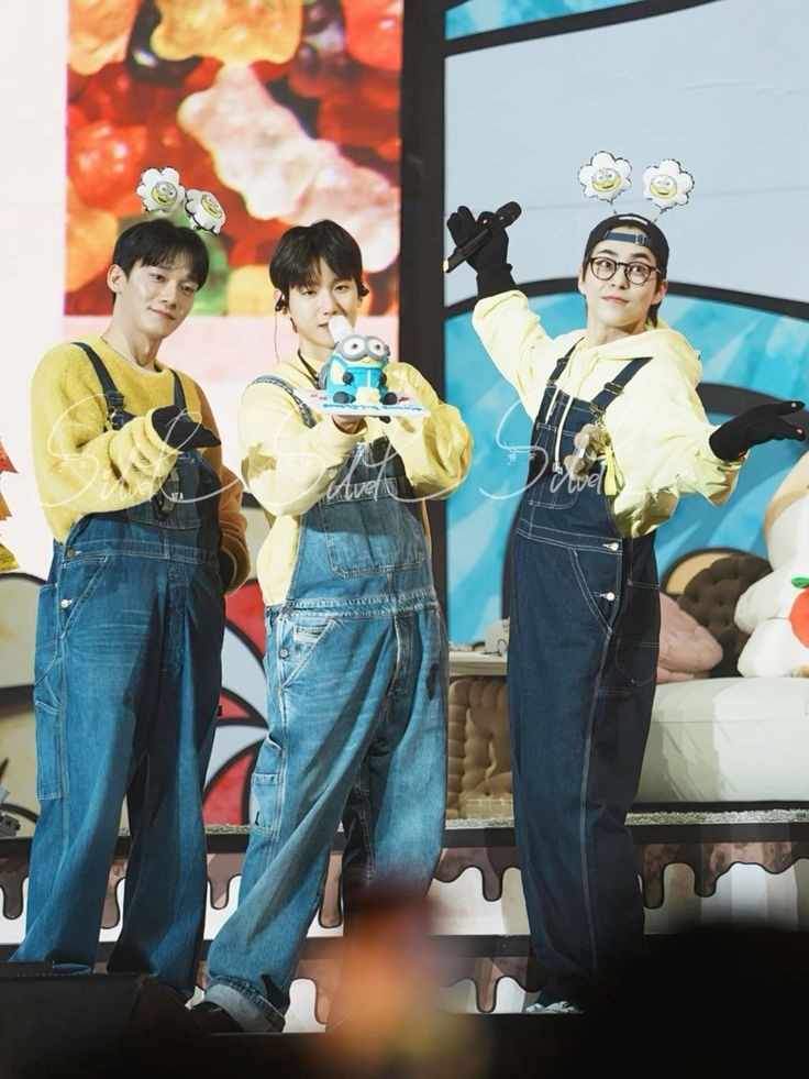 BOXIANx's tweet photo. WE STAND WITH CBX ❤️💙💚

#WeStandWithCBX 
#WeStandWithChen
#WeStandWithBaekhyun
#WeStandWithXiumin https://t.co/9rznmiRymm