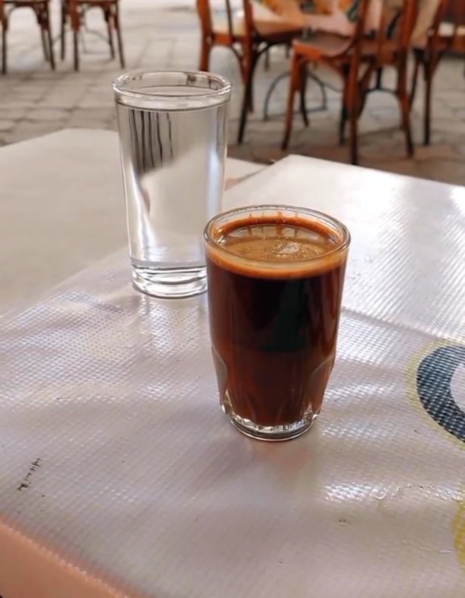 ☀️--- ☕ ---☀️

....

وتكون النعمه احياناََ على هيئة وقت جميل نستمتع فيه بـ سـاعة #رياضه وكـوب #قهوه ☕🤎

يوم جميل ولطيف و أوقات مليئه الطمأنينه والسعاده اتمناها لكم  ☀️❤️

.... 

#صباح_الأشیاء_المشرقة  ☀️🍃