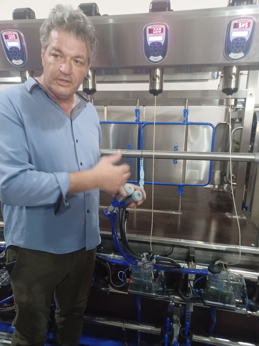 Hier après-midi,  visite de #sylco.hellas, fabricant de matériels de #traite et d'élevage grecs. Intéressant de voir la philosophie et le contexte de fonctionnement de nos interlocuteurs potentiels 😀 <a href="/InstitutElevage/">Institut de l'élevage - Idele</a> #cofit